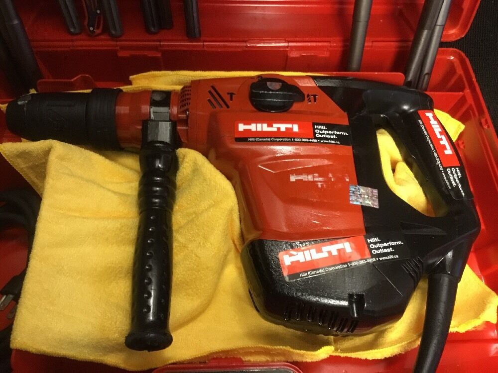 HILTI TE 60, PREOWNED, FREE HILTI GRINDER, BITS, EXTRAS