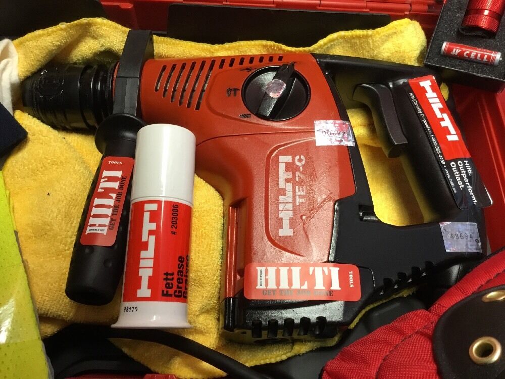 HILTI TE 7-C HAMMER DRILL, GREAT, FREE EXTRAS, STRONG