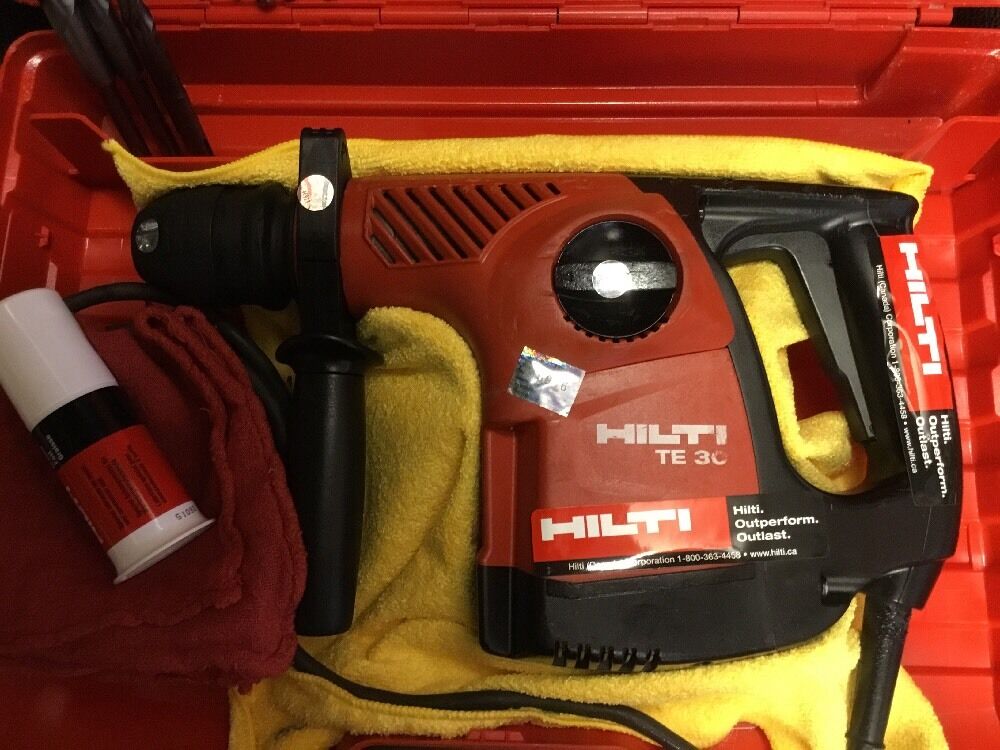 HILTI TE 30, PREOWNED , FREE ANGLE GRINDER, BITS, EXTRAS