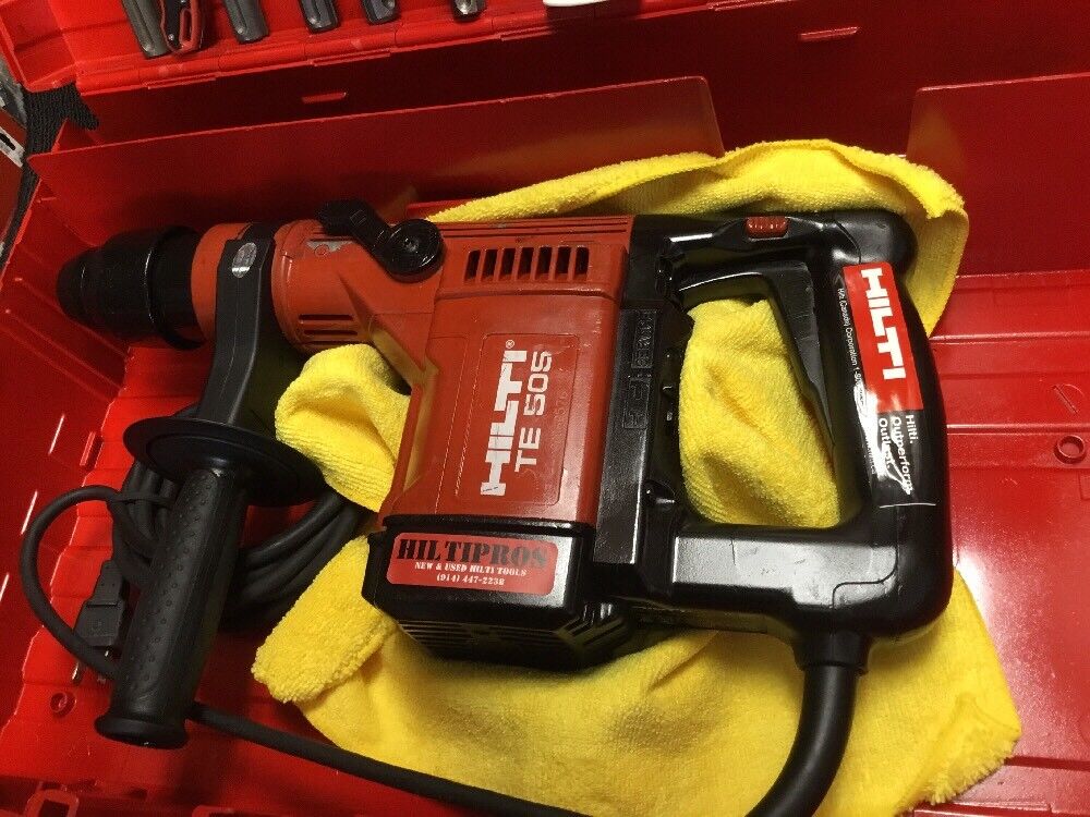 HILTI TE 505 BREAKER, GREAT CONDITION, FREE TABLET, EXTRAS, FAST SHIPPING