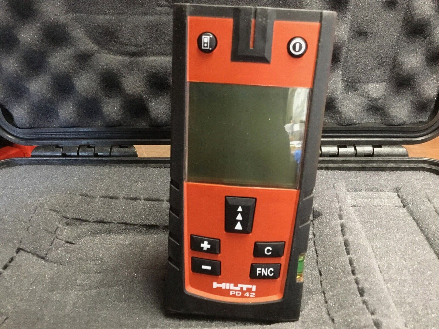 HILTI PD 42 LASER RANGE METER, NEW, FREE CASE