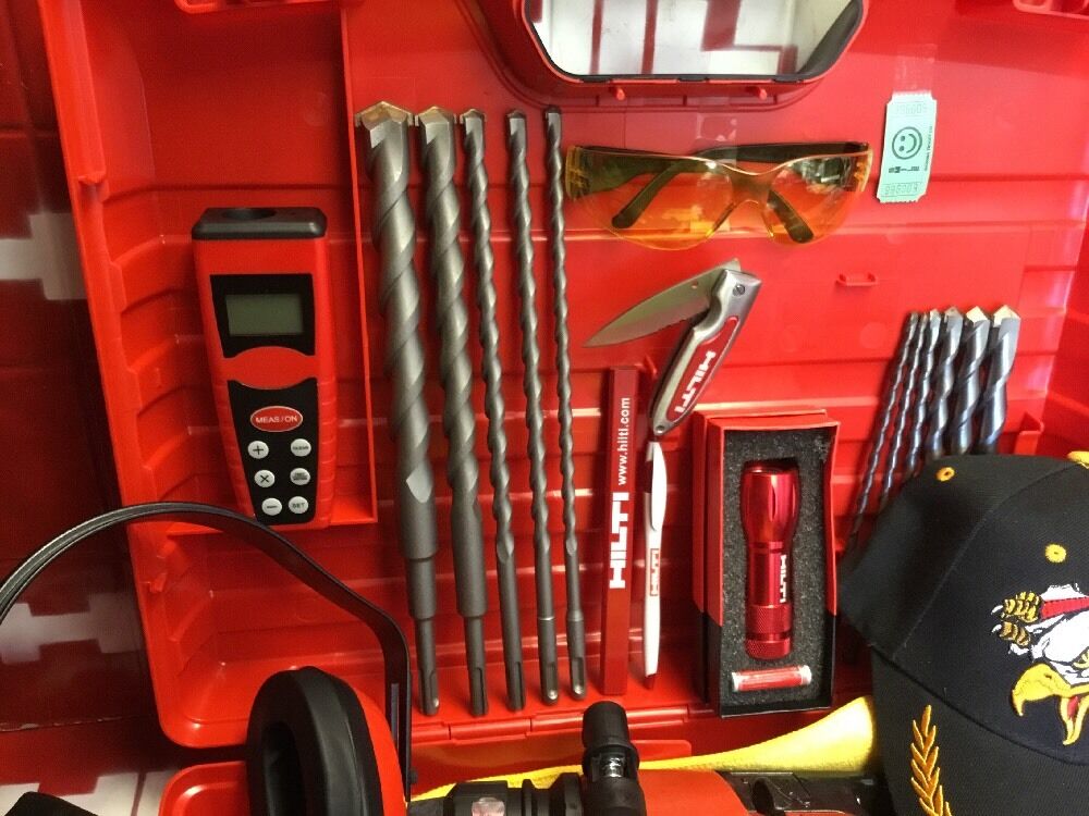 HILTI TE 5 , PREOWNED EXCELLENT CONDITION, free knife, bit , pen , laser , vest,