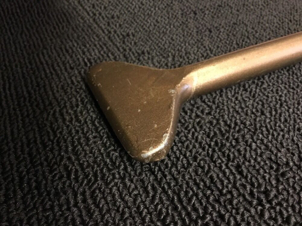 HILTI CHISEL FLAT SDS MAX 3" X 11-1/8",  PREOWNED
