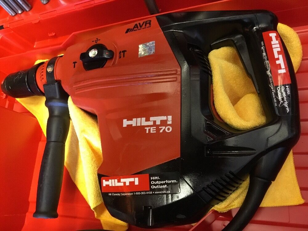 HILTI TE 70 AVR PREOWNED, FREE COFFEE MUG, BITS AND CHISELS