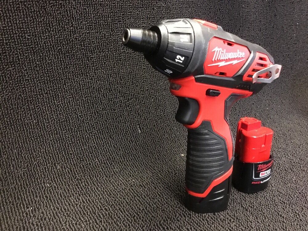 MILWAUKEE M12 CORDLESS SCREWDRIVER BRAND NEW, FREE EXTRAS, FAST SHIP