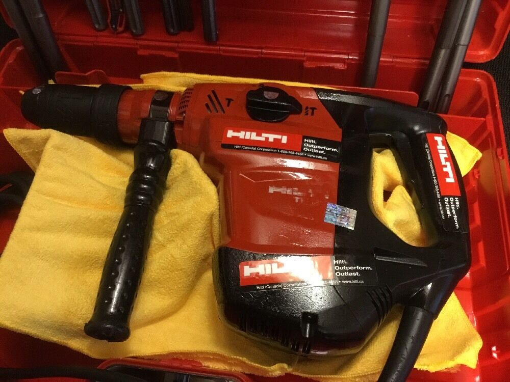 HILTI TE 60, PREOWNED, FREE HILTI GRINDER, BITS, EXTRAS