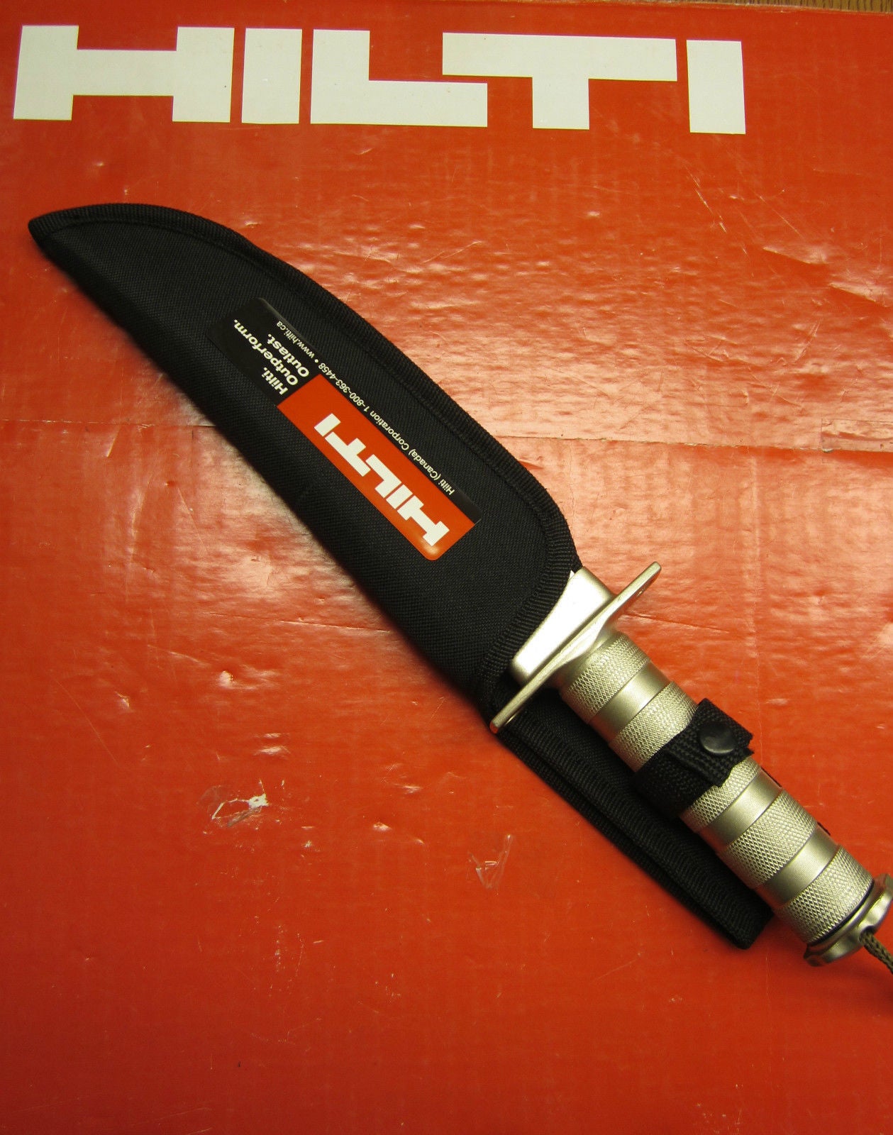 HILTI 8" HUNTING/SURVIVAL KNIFE, BRAND NEW, COME WITH SURVIVAL KIT