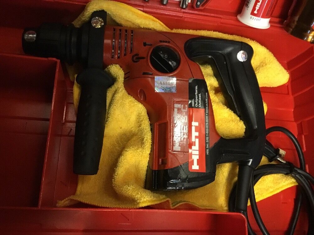 HILTI TE 6-C HAMMER DRILL, PREOWNED, FREE THERMO, LOT OF EXTRAS