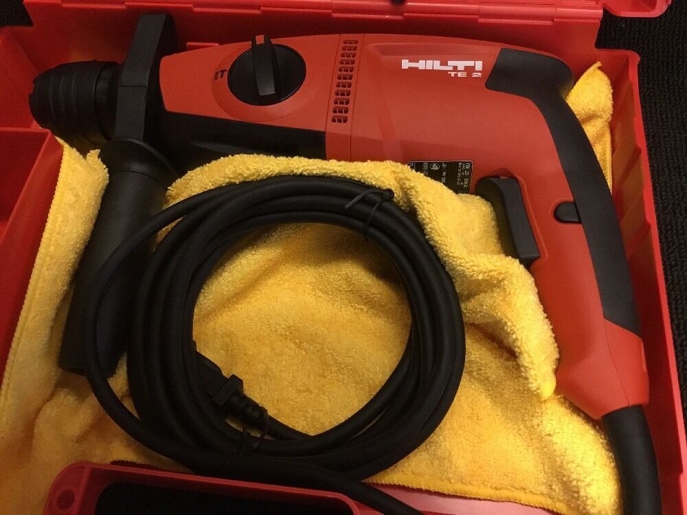 HILTI TE 2 HAMMER DRILL, NEW, FREE GRINDER, BITS, A LOT OF EXTRAS