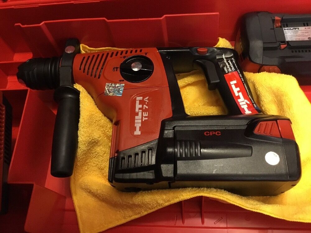 HILTI TE 7-A PREOWNED, FREE TABLET, BITS, CHISEL, EXTRAS