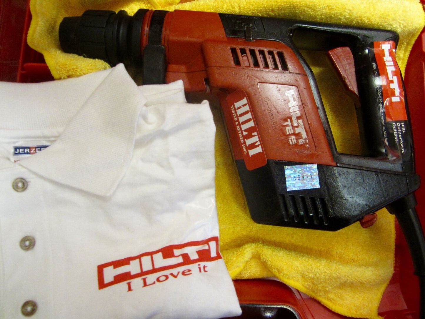 HILTI TE 5 HAMMER DRILL, STRONG, FREE DRILL BITS & CHISELS