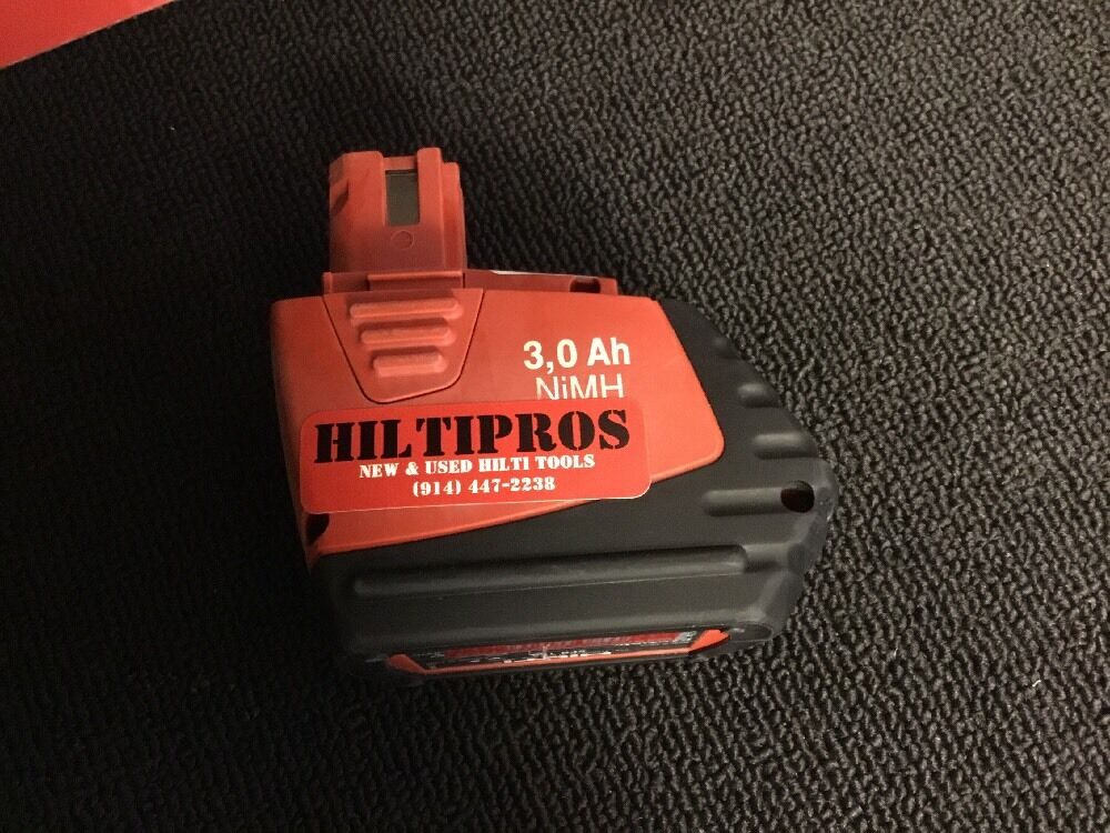 HILTI BATTERY SFB 155 3.0 AH, DISPLAY, FREE HAT INCLUDED