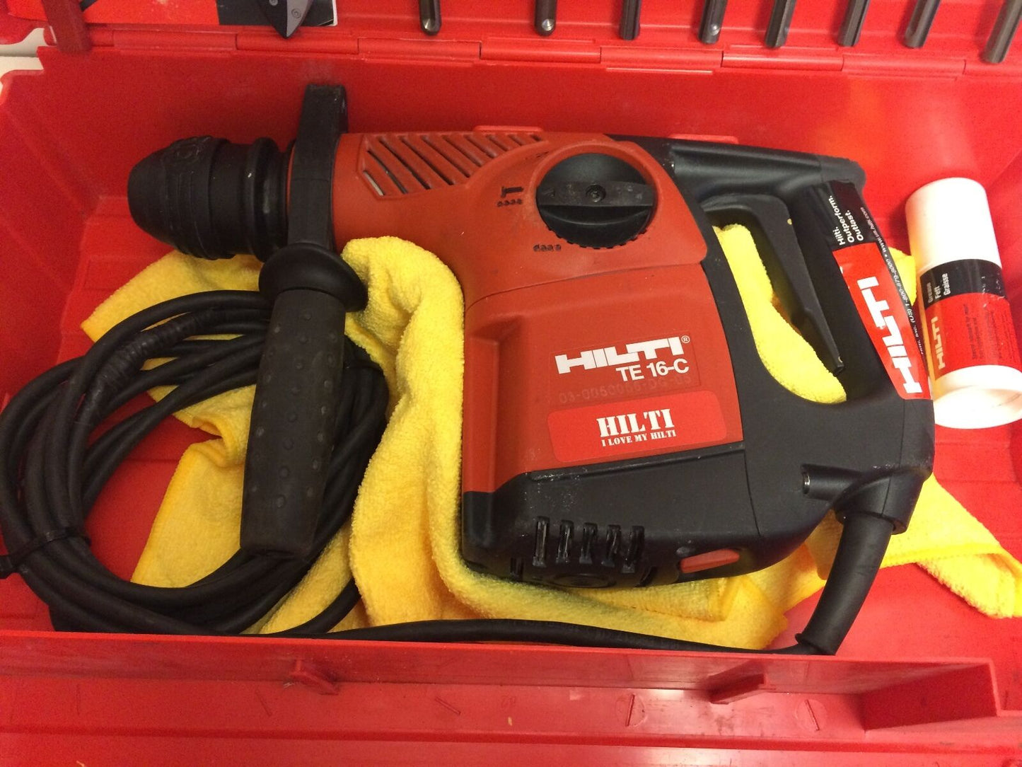 HILTI TE 16-C, MINT CONDITION, FREE BITS, EXTRAS,