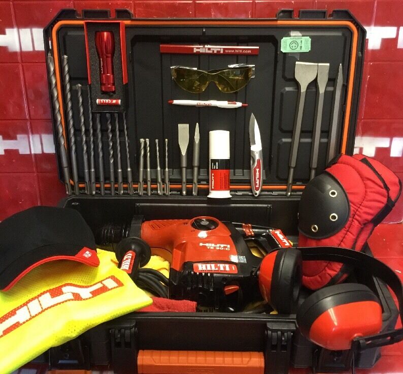 HILTI TE 30-C AVR, PREOWNED, STRONG, FREE DRILLS & CHISELS