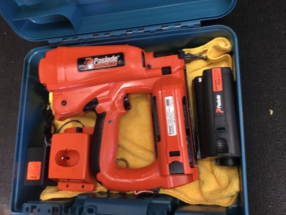 PASLODE CORDLESS 18G PREOWNED, FREE THERMO AND EXTRAS, FAST SHIP