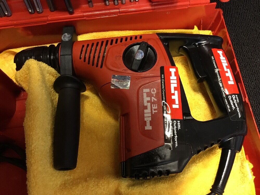 HILTI TE 7-C, PREOWNED, FREE LASER METER, BITS,  CHISEL, LOT OF EXTRA