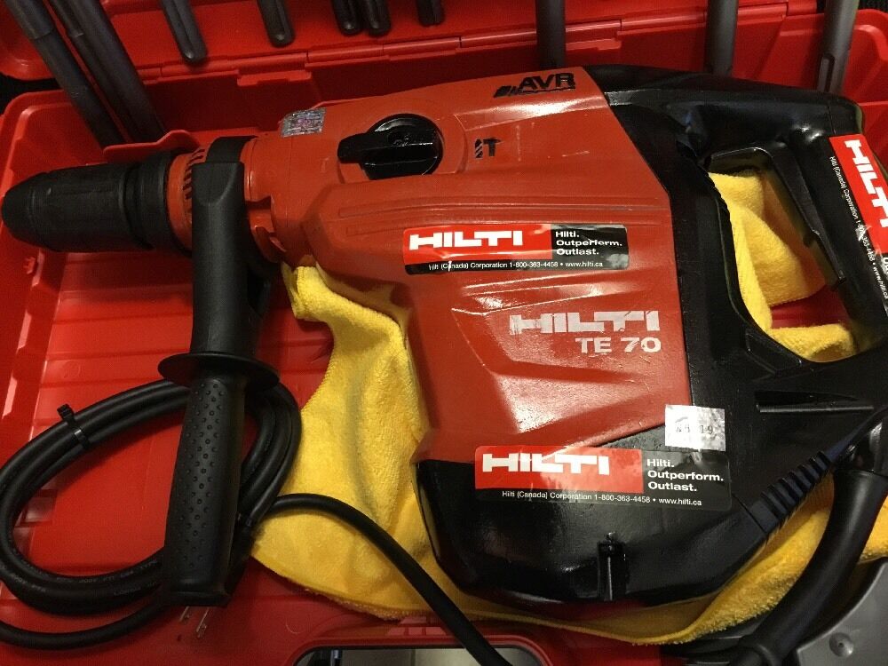 HILTI TE 70 AVR, PREOWNED, FREE LASER METER, BITS , CHISELS