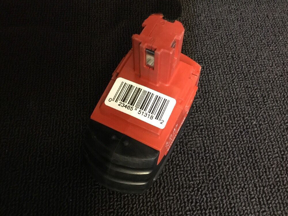 HILTI BATTERY SFB 126 - 12V 3.0AH, PREOWNED, FREE HAT