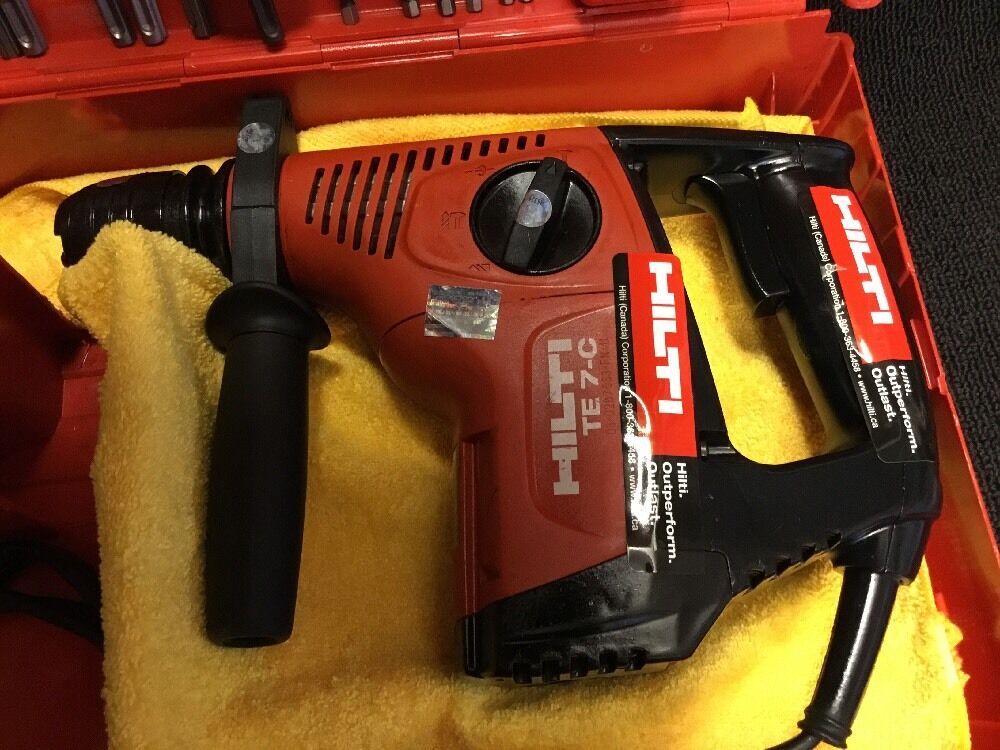 HILTI TE 7-C, PREOWNED, FREE LASER METER, BITS,  CHISEL, LOT OF EXTRA