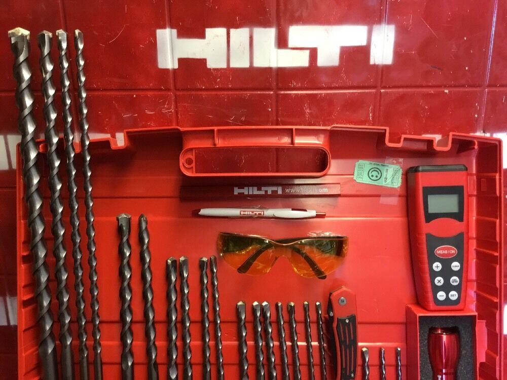 HILTI TE 2 HAMMER DRILL, EXCELLENT CONDITION, FREE MEASURER,