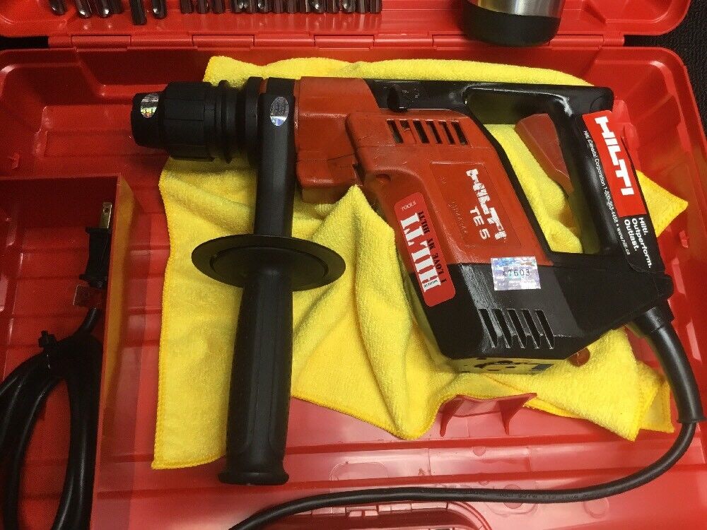 HILTI TE 5 HAMMER DRILL PREOWNED,REINFORCED HANDLE, FREE COFFEE MUG