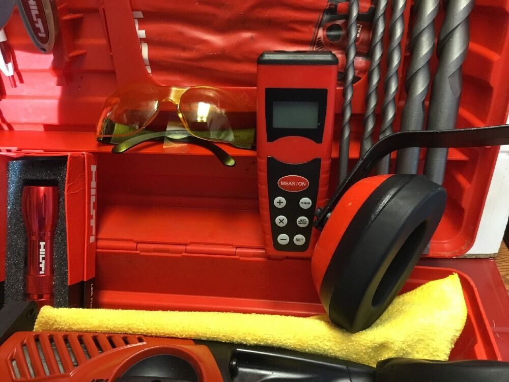 HILTI TE 30 HAMMER DRILL, PREOWNED, GREAT CONDITION