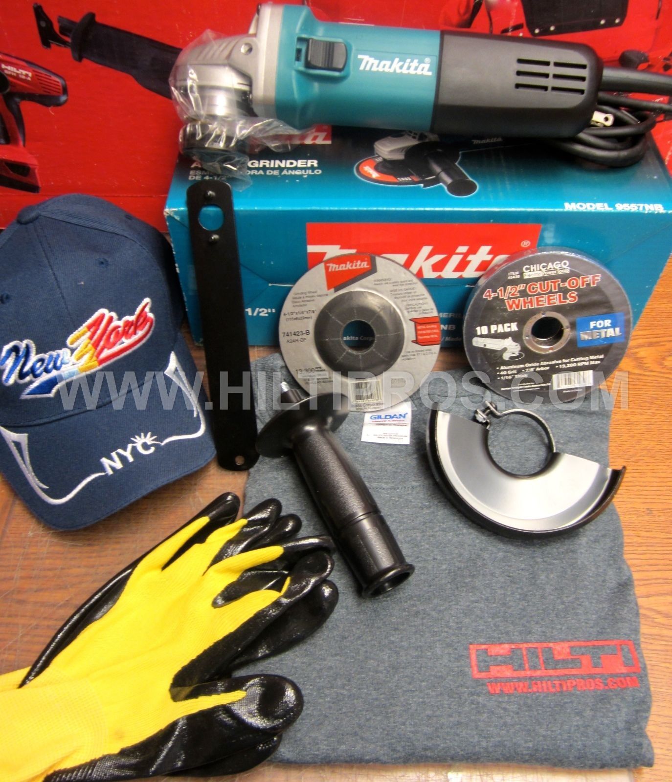 MAKITA GRINDER, EASY TO USE, STRONG, NICE SET, FREE STUFF INCLUDED,FAST SHIPPING