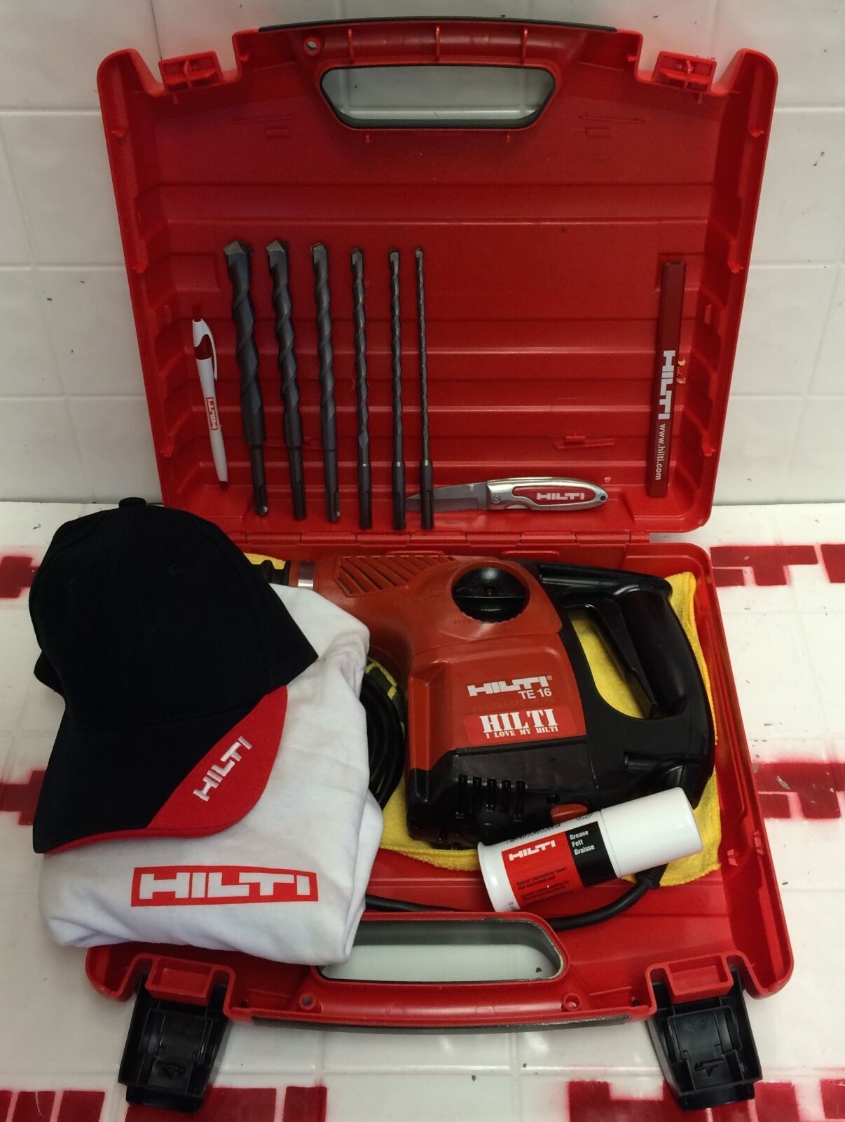 HILTI TE 16, PREOWNED, ORIGINAL, STRONG, DURABLE, FREE DRILL BITS,