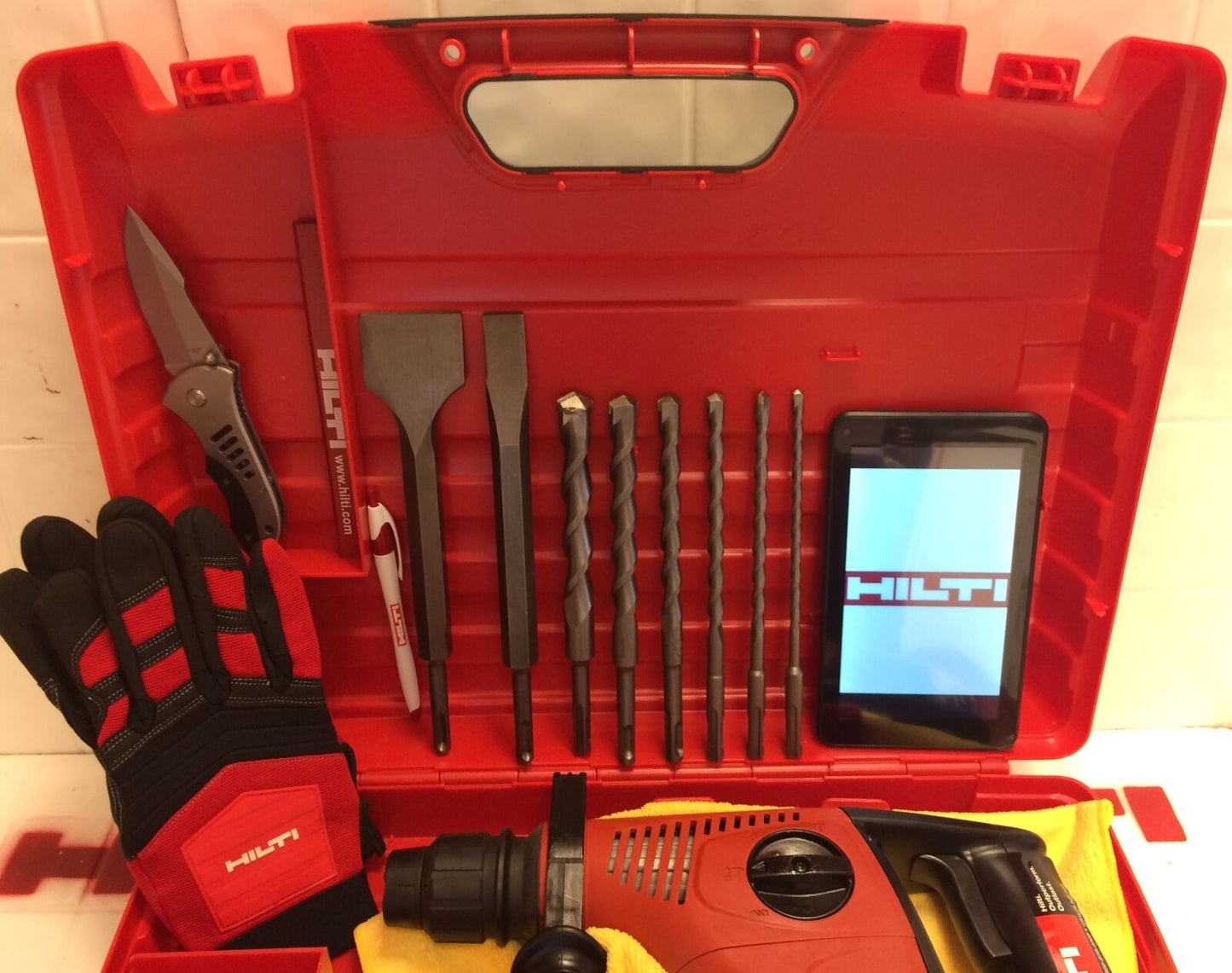 HILTI TE 7-C MINT CONDITION, FREE TABLET, BITS, A LOT OF EXTRA