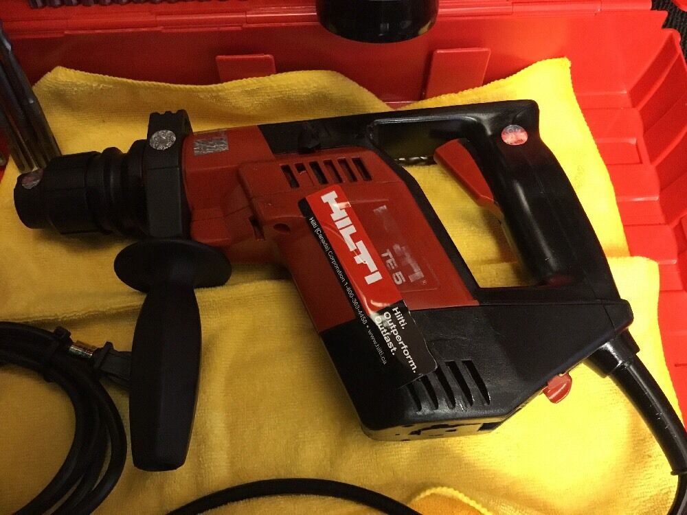 HILTI TE 5 PREOWNED, FREE THERMO, TOOL ORGANIZER, A LOT OF EXTRA