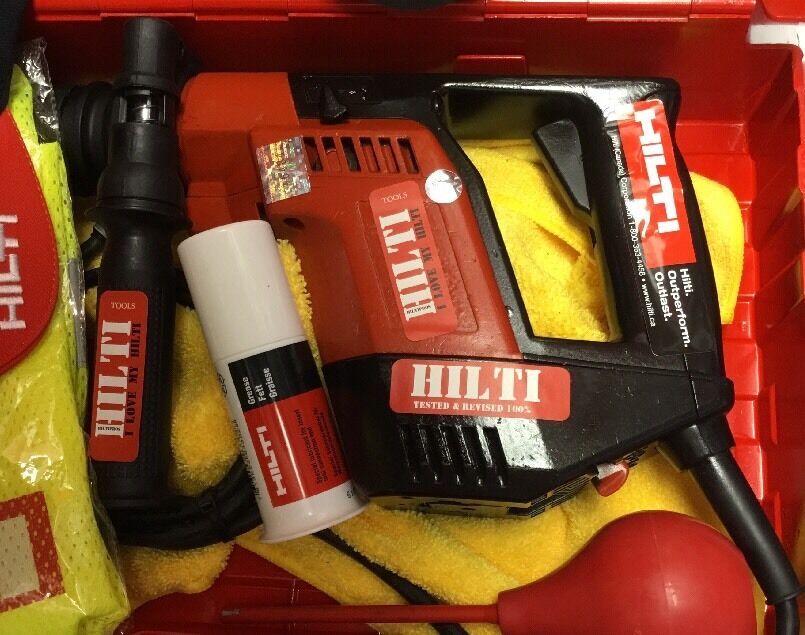 HILTI TE 5 HAMMER DRILL,MADE IN GERMANY, FREE EXTRAS