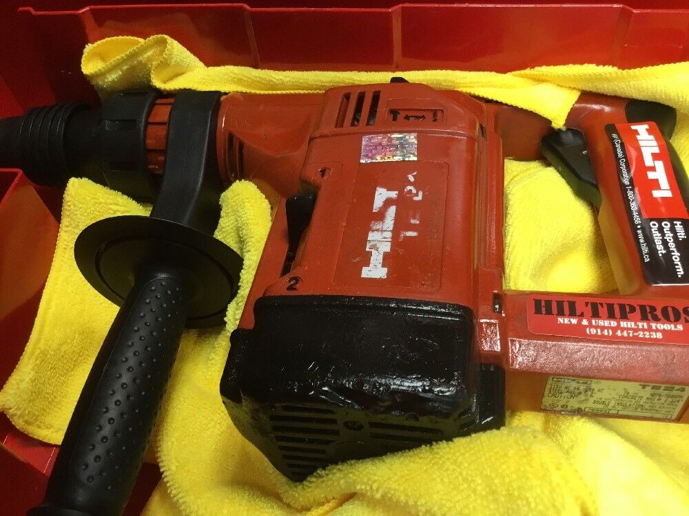 HILTI TE 24 HAMMER DRILL, PREWONED, FREE SPEAKER, BITS, BUNCH EXTRAS