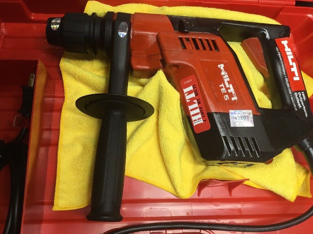 HILTI TE 5 HAMMER DRILL PREOWNED,REINFORCED HANDLE, FREE GRINDER