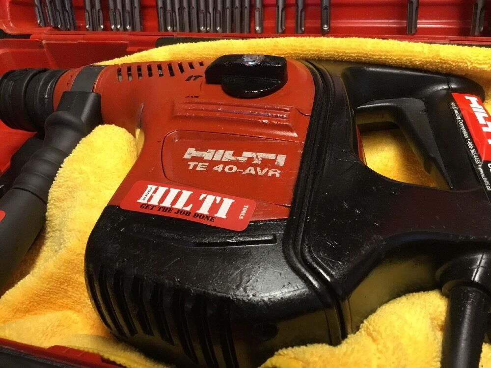 HILTI TE 40-AVR, PREOWNED, FREE BITS & CHISEL, COFFEE MUG