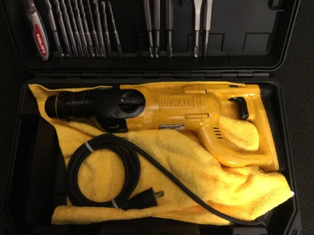 DEWALT D25213 HAMMER PREOWNED, FREE ANGLE GRINDER