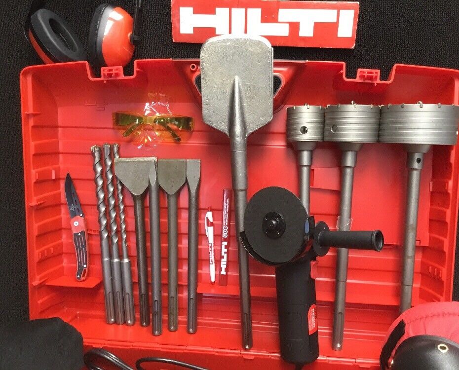 HILTI TE 70 ATC AVR, PREOWNED, FREE GRINDER, BITS, CHISELS, EXTRAS