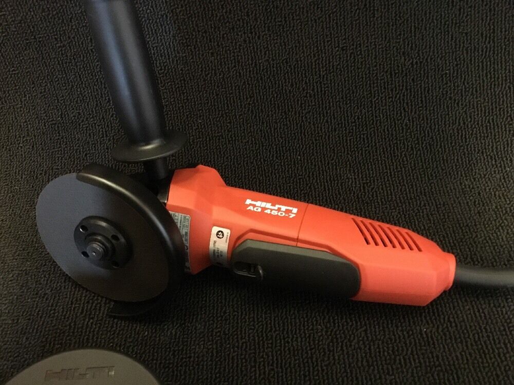 HILTI AG 450-7D ANGLE GRINDER, BRAND NEW, FREE EXTRA ITEMS,