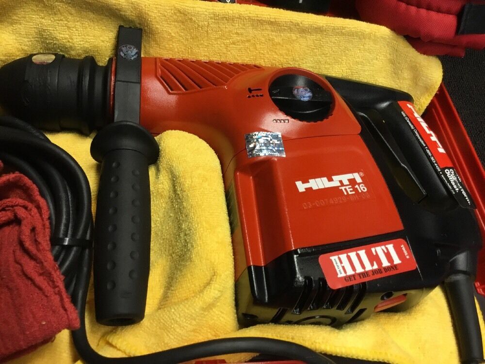 HILTI TE 16 DRILL,PREOWNED,FREE BITS,THERMO BOTTLE