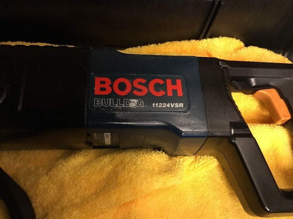 BOSH BULLDOG ROTATORY HAMMER PREOWNED,