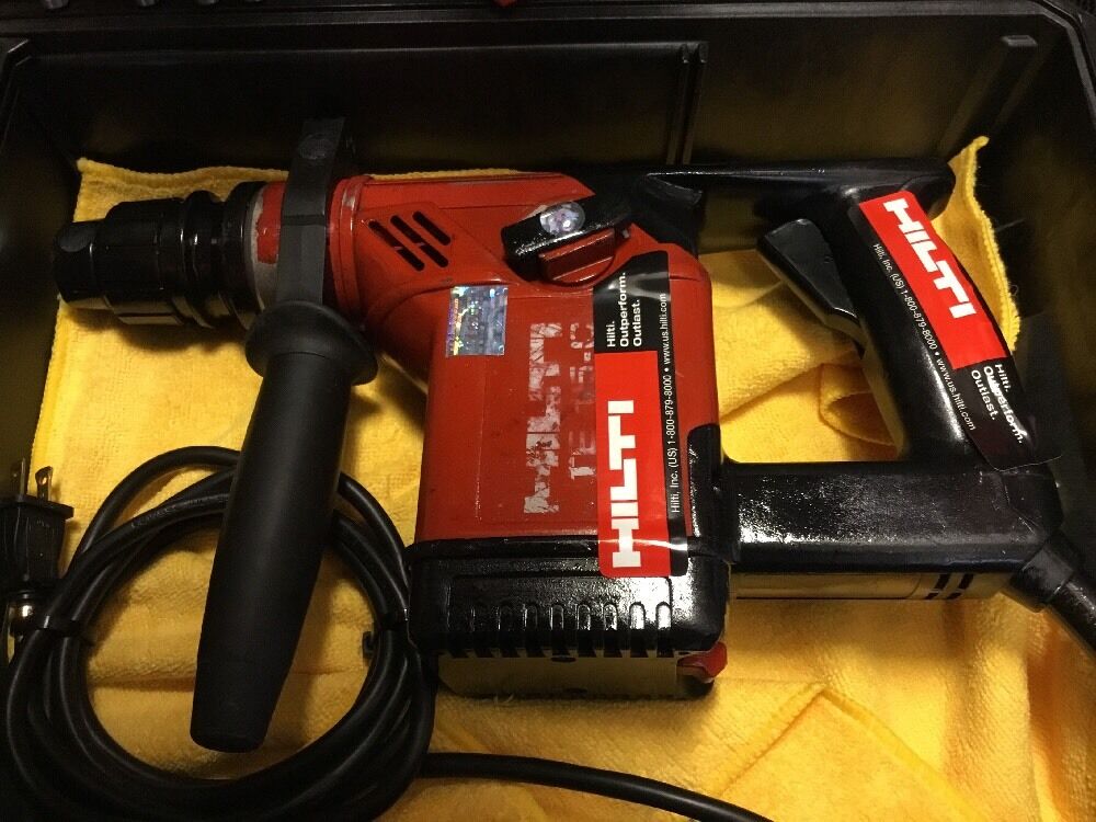 HILTI TE 15-C DRILL, PREOWNED, FREE LASER METER,  PLUS EXTRAS