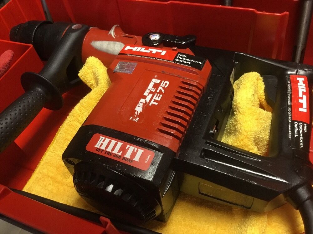 HILTI TE 75 HAMMER DRILL, PREOWNED, FREE BITS & EXTRAS