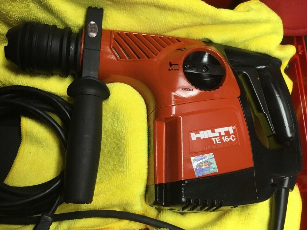 HILTI TE 16-C, GREAT CONDITION, FREE GRINDER, CHISELS, COMPLETE SET