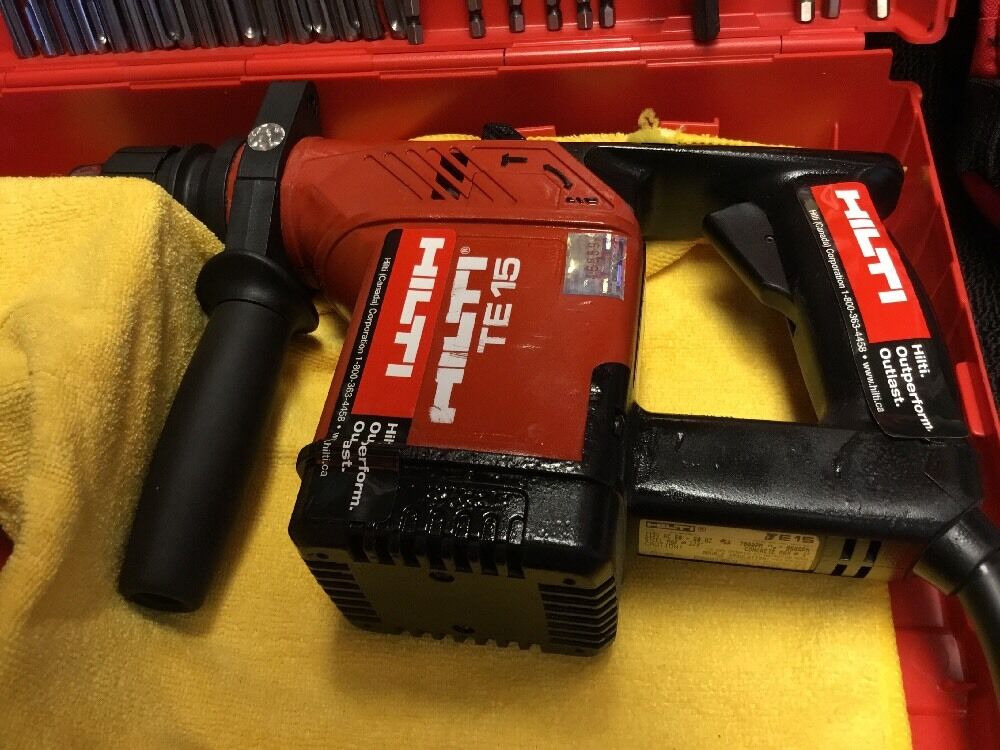 HILTI TE 15 HAMMER DRILL PREOWNED, FREE MUG, BITS, EXTRAS