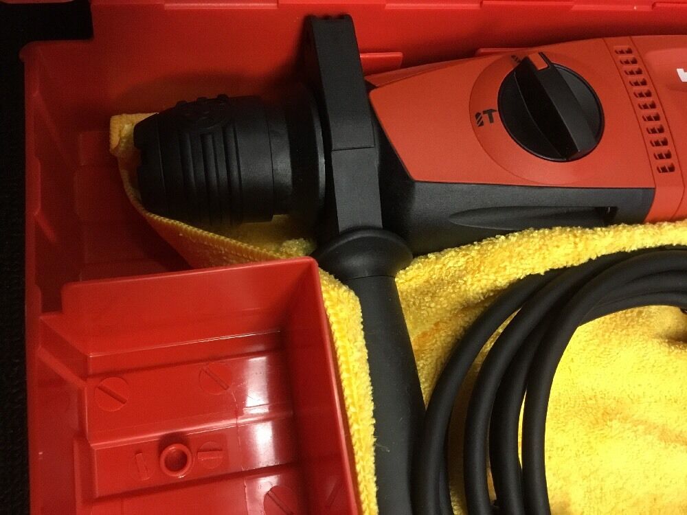 HILTI TE 2 DRILL, NEW, FREE HILTI GRINDER 450-S, A LOT OF EXTRA,