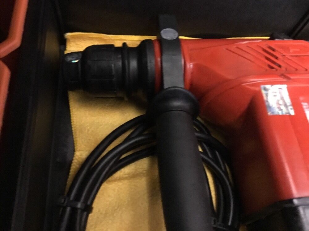 HILTI TE 15, PREOWNED, FREE THERMO, BITS, AND A LOT OF MORE