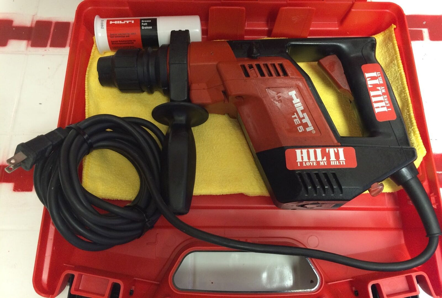 HILTI TE 5 GREAT CONDITION,STRONG, RELIABLE , FREE BITS