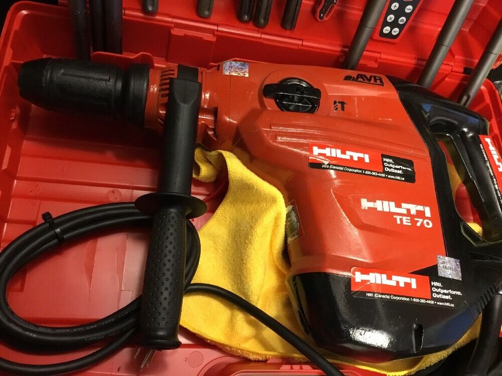 HILTI TE 70 AVR, PREOWNED, FREE LASER METER, BITS , CHISELS