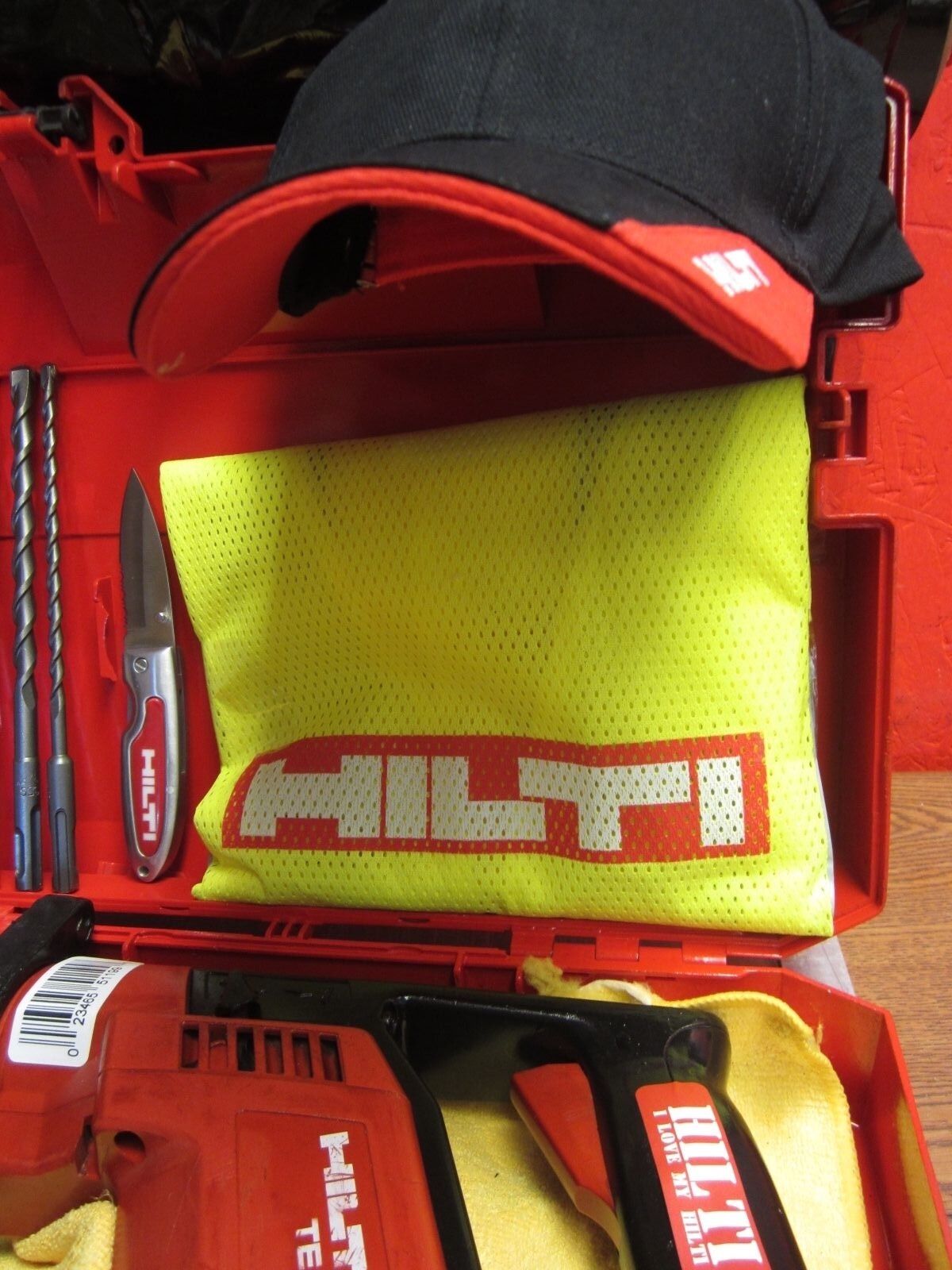 HILTI TE 5 PREOWNED, ORIGINAL, STRONG, DURABLE, FREE BITS, HILTI VEST