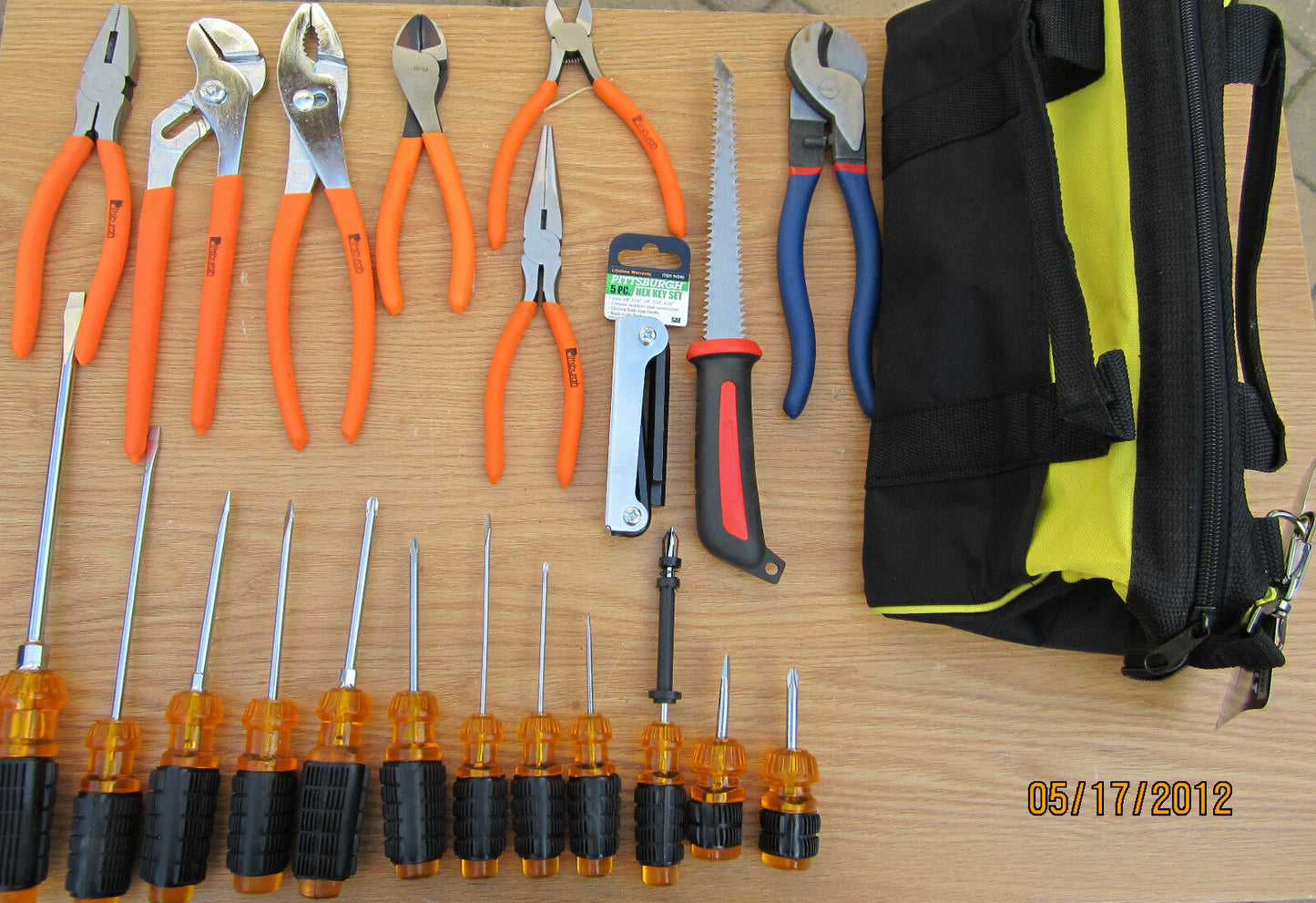 ELECTRICIAN/ PLUMBER  TOOLS  22 PCS,