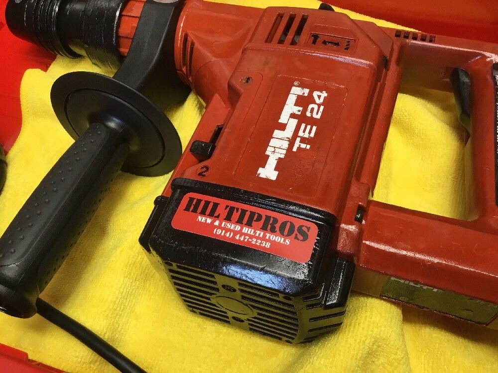 HILTI TE 24 HAMMER DRILL, PREOWNED, FREE KNIFE SET, EXTRAS,